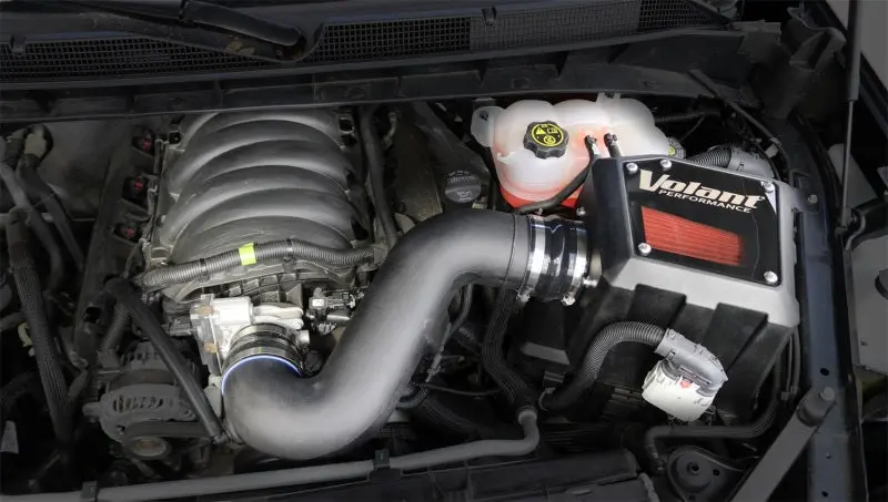 Volant Dry Filter Closed Box Air Intake System For 2019 Chevrolet Silverado 1500/Gmc Sierra 1500 6.2L V8 1
