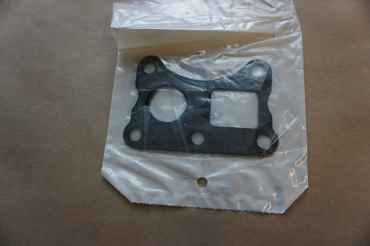 Volvo 911733 Gasket 1