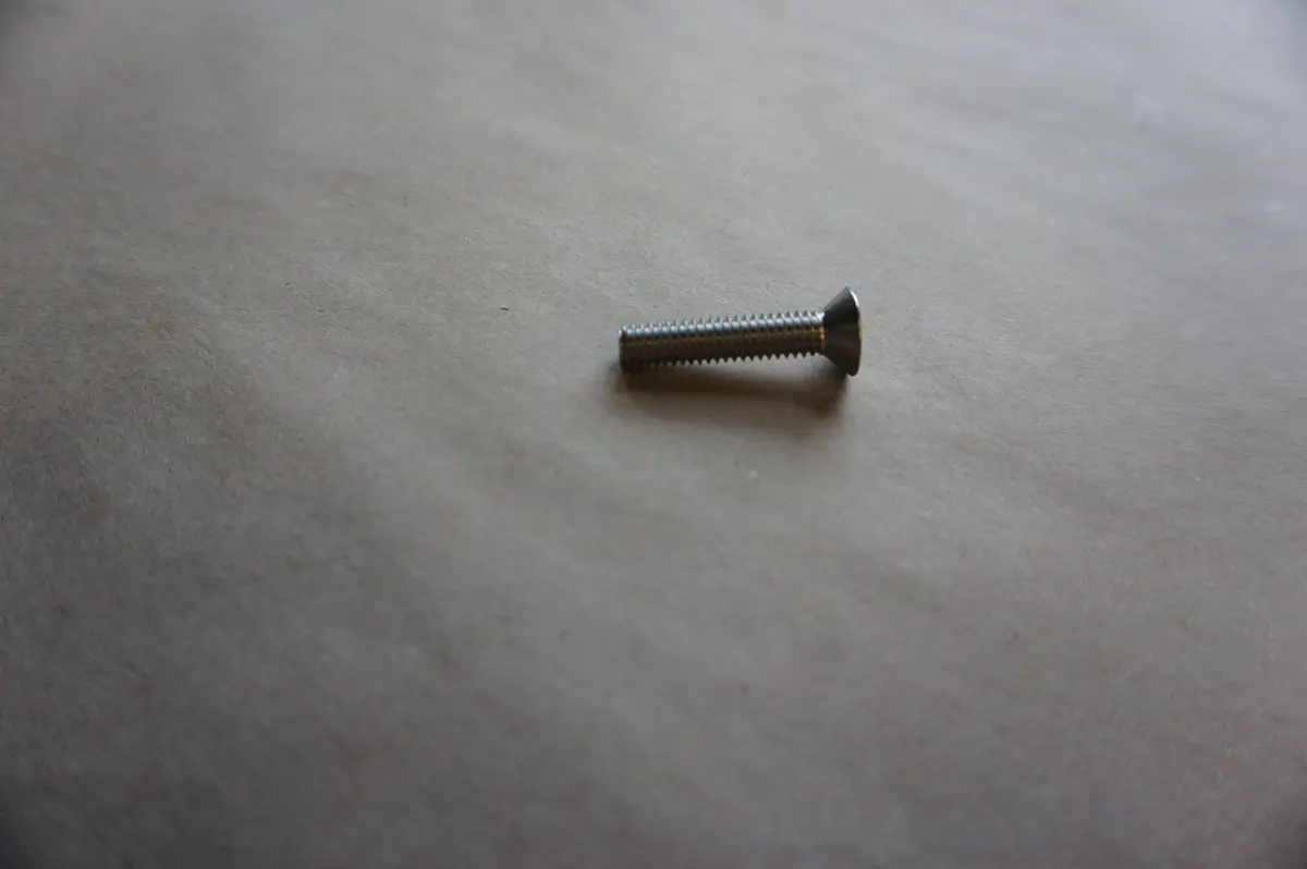 Volvo 966808 Screw 1
