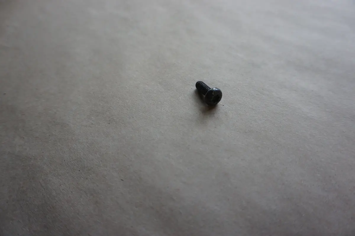 Volvo 946544 Screw 1