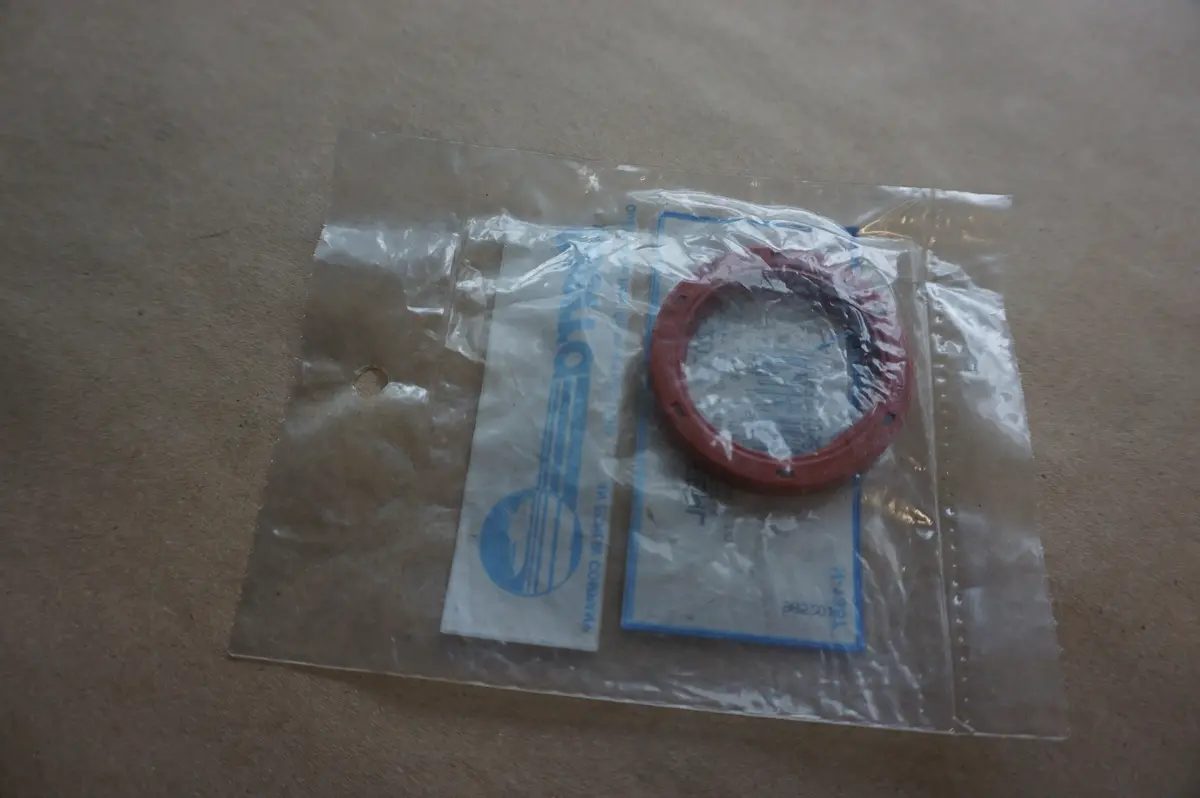 Sierra 18-2038 Oil Seal  1306333 1