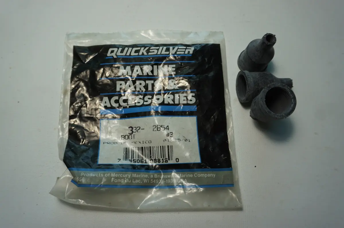 Quicksilver 332-2854 Boot 1