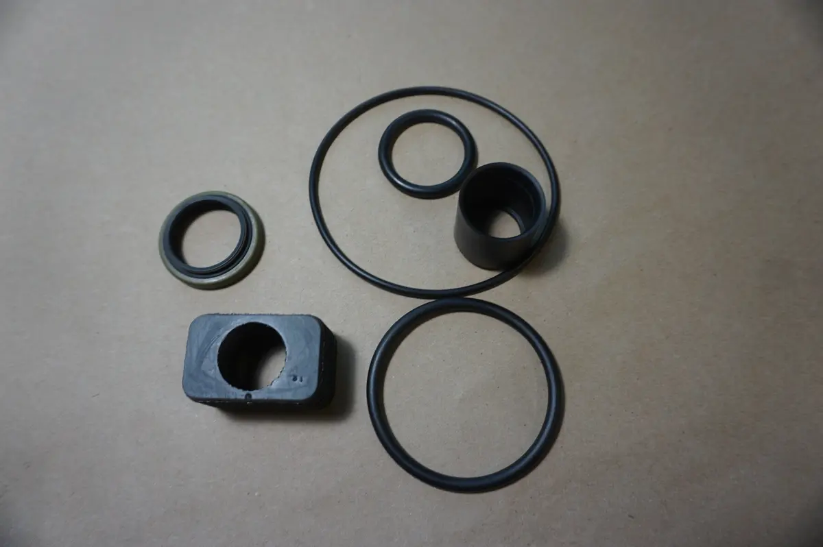 Volvo 3855275 Seal Kit 1
