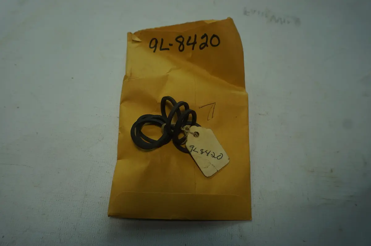 Caterlpillar 9L8420 O Ring 1