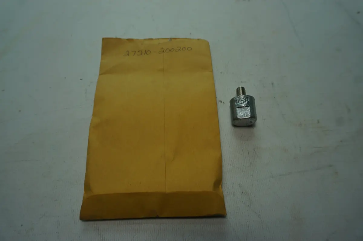 Yanmar 27210-200200 Anode 1
