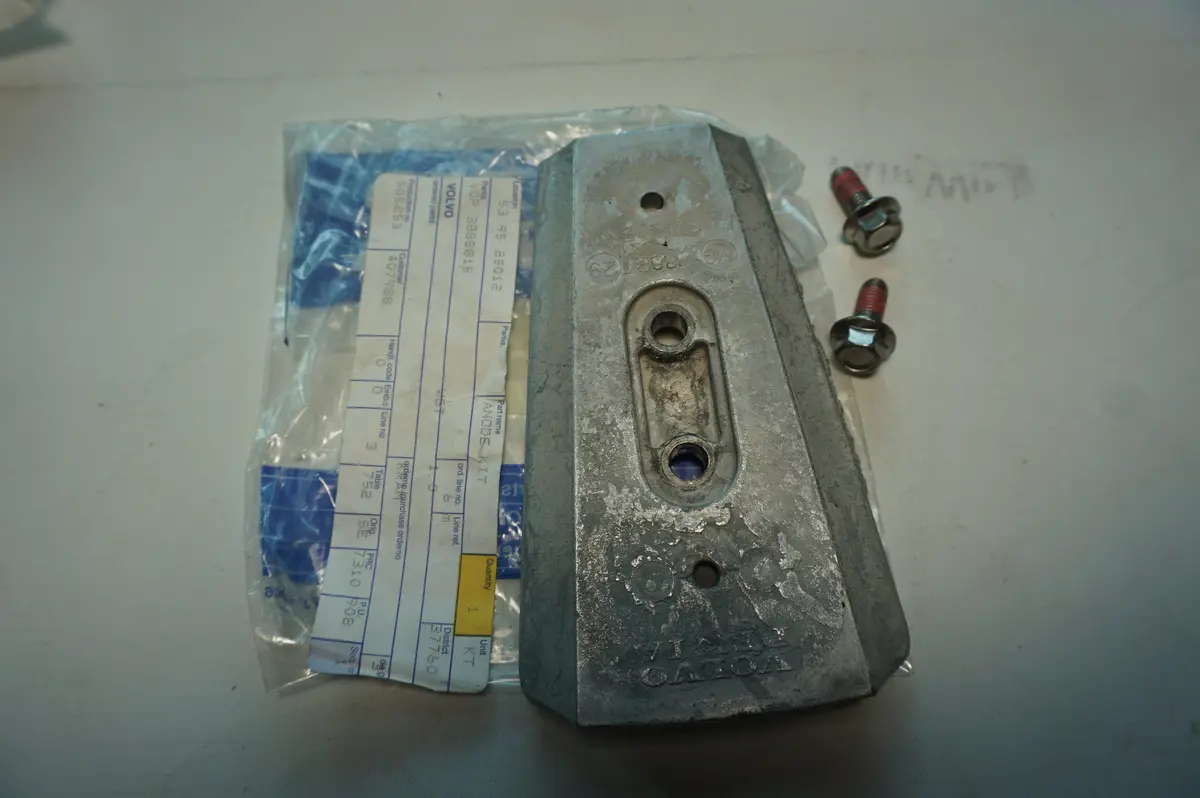 Volvo 3888815 Gear House 1