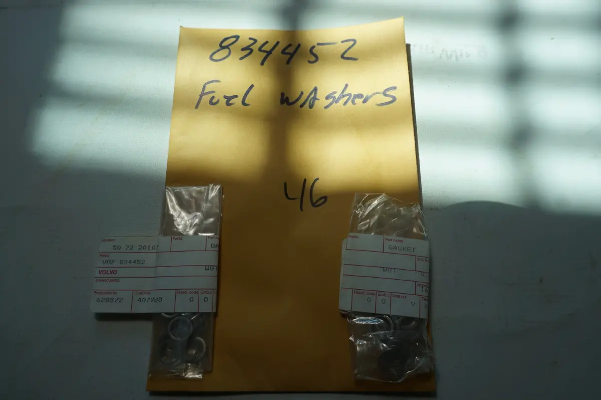 Volvo 834452 Fuel Washer 1