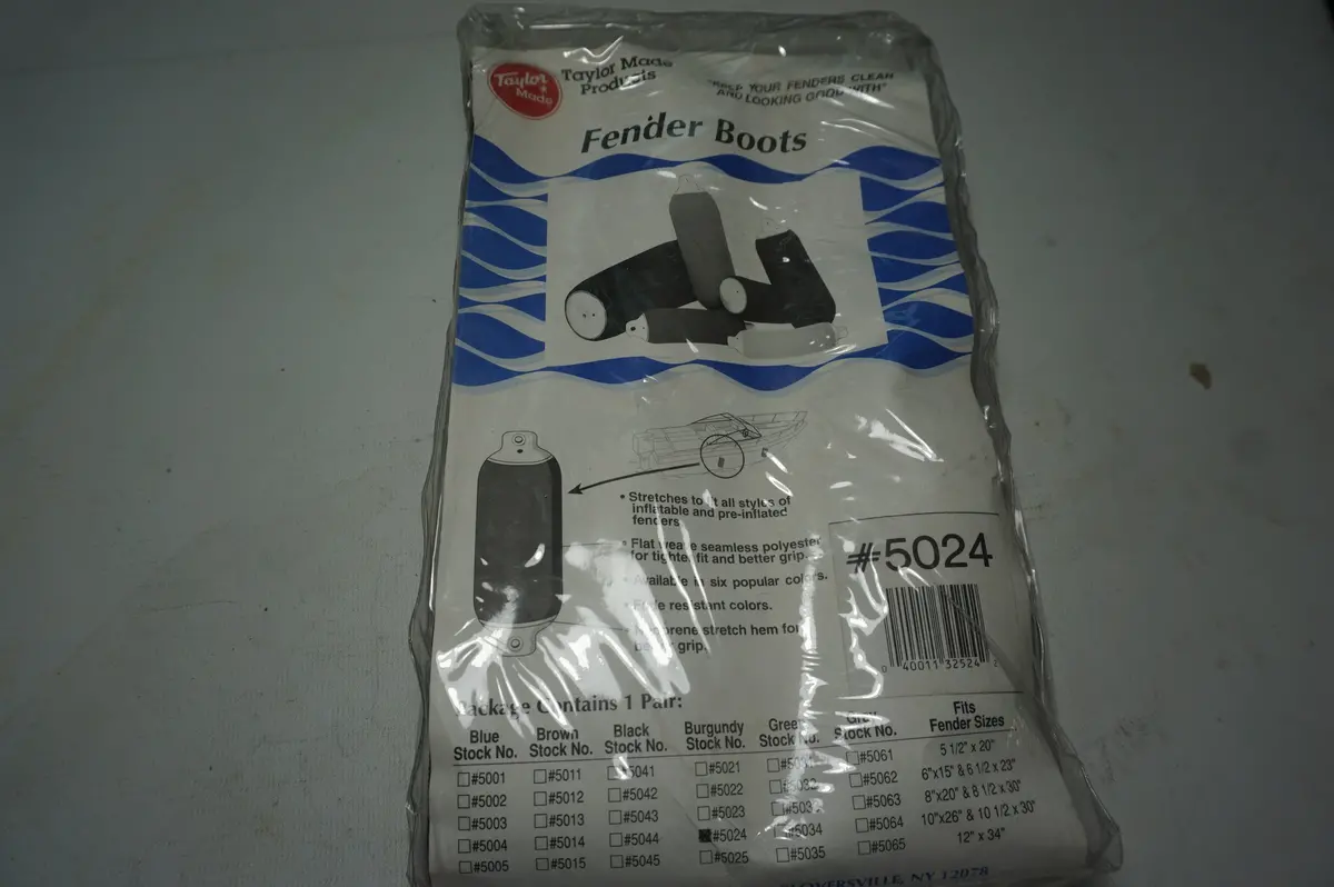 Taylor Made 5024 Fender Boot 1