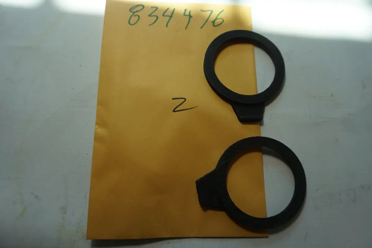 Volvo 834476 Clamp Ring 1