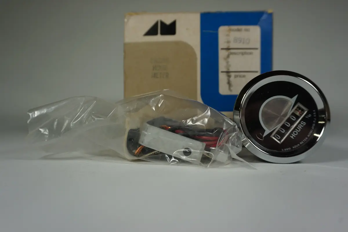 Aqua Meter 8910 Engine Meter 1