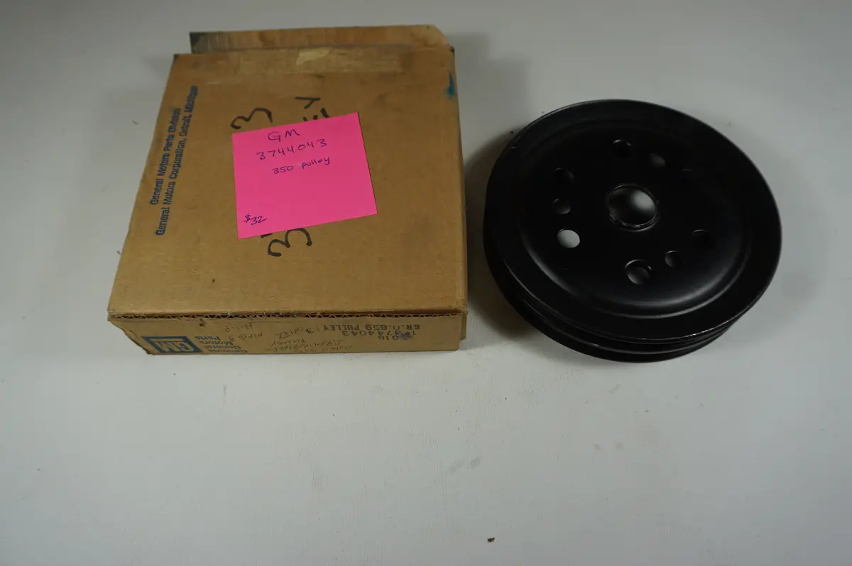 Gm 3744043 350 Pulley 1