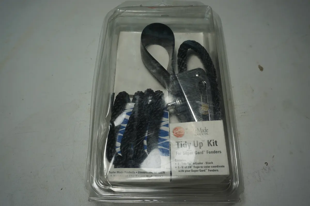 Taylor Made 1133 Tidy-Up Kit 1