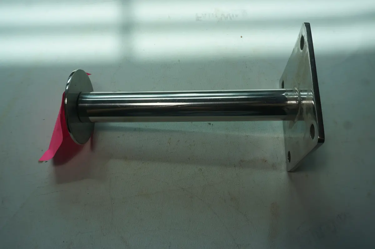 677039 Prop Mount 1