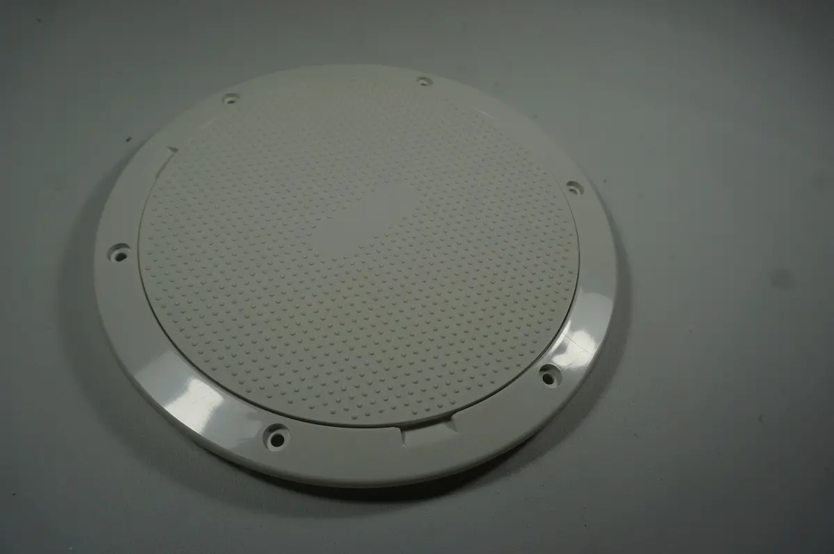 Beckson 8" Deck Plate - White - Non-Skid - Lift Out - Nos 1