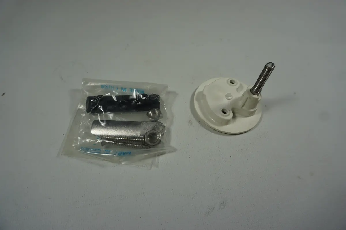 Taco F42-2500Whss White S/S Hatch Lift 1