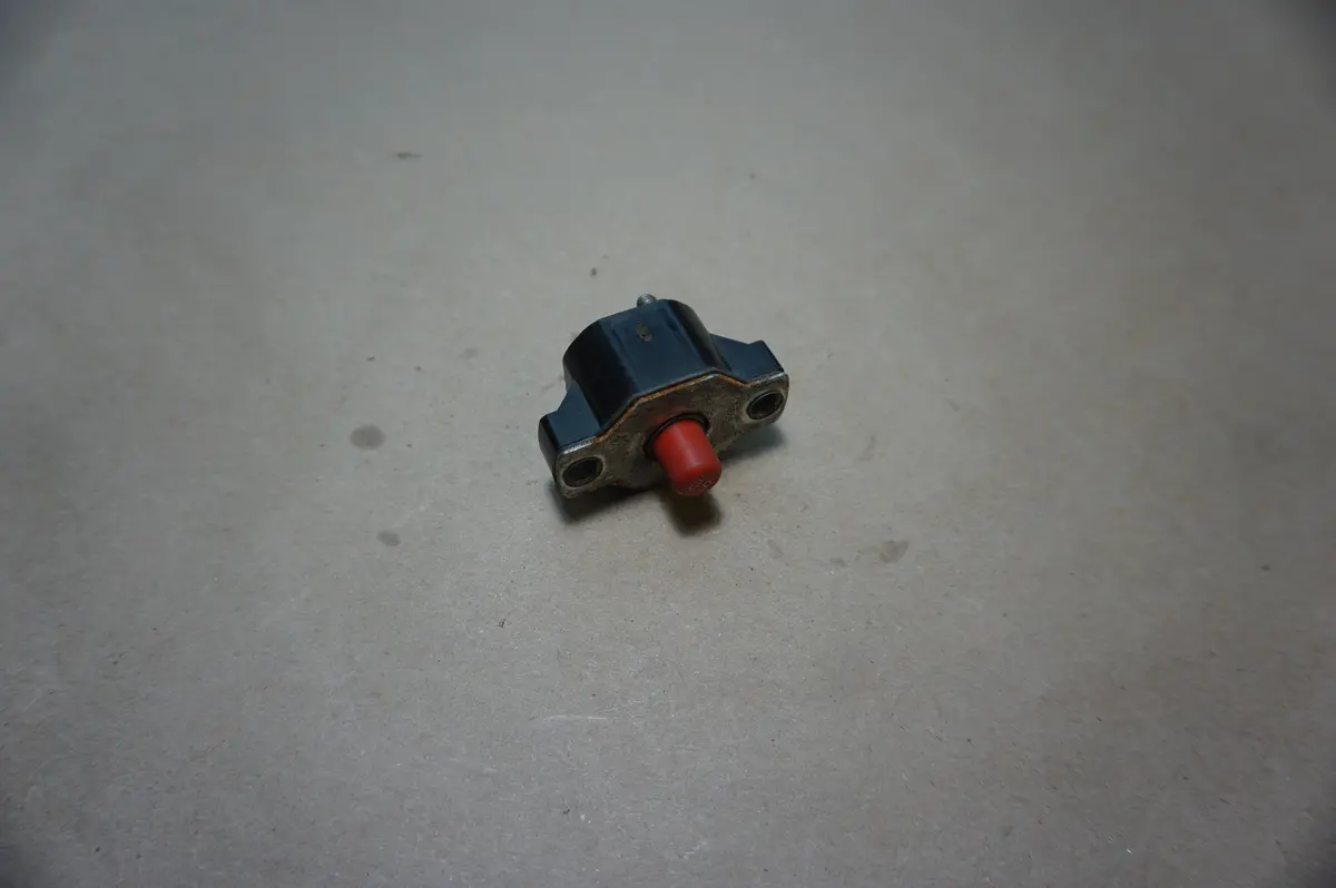 Mercury Marine Quicksilver 88-93582 60Amp Breaker (Used Item Please Read Details Below) 1