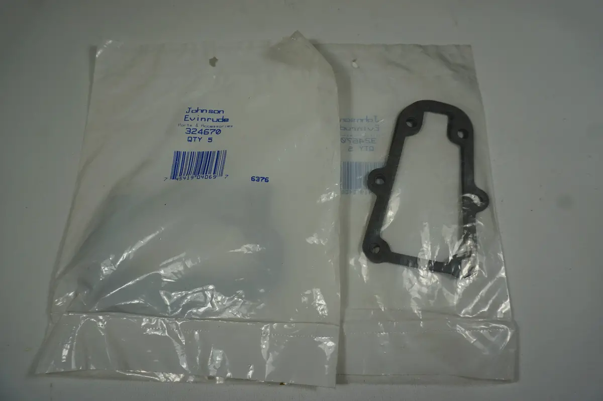 Johnson 324670 Shift Cover 1