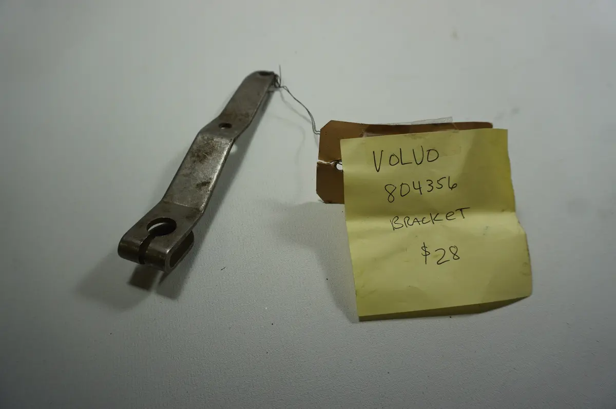 Volvo 804356 Bracket 1
