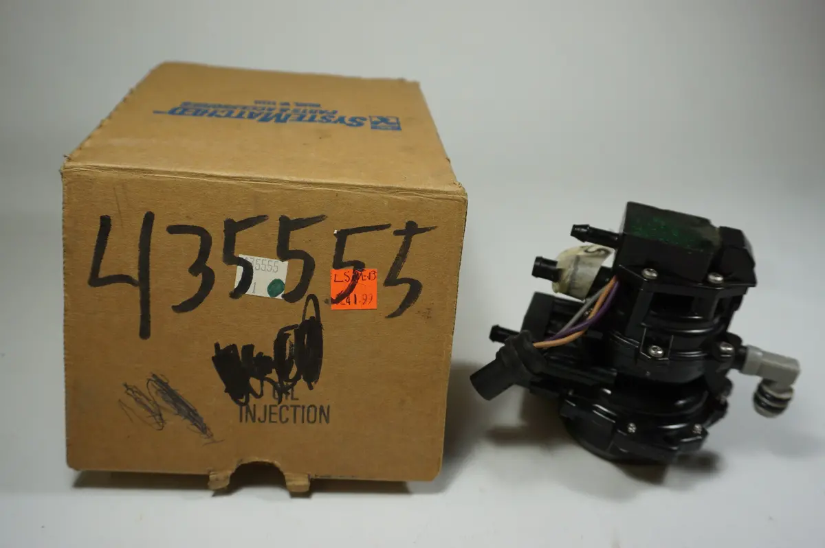 Omc 435555 Pump 1