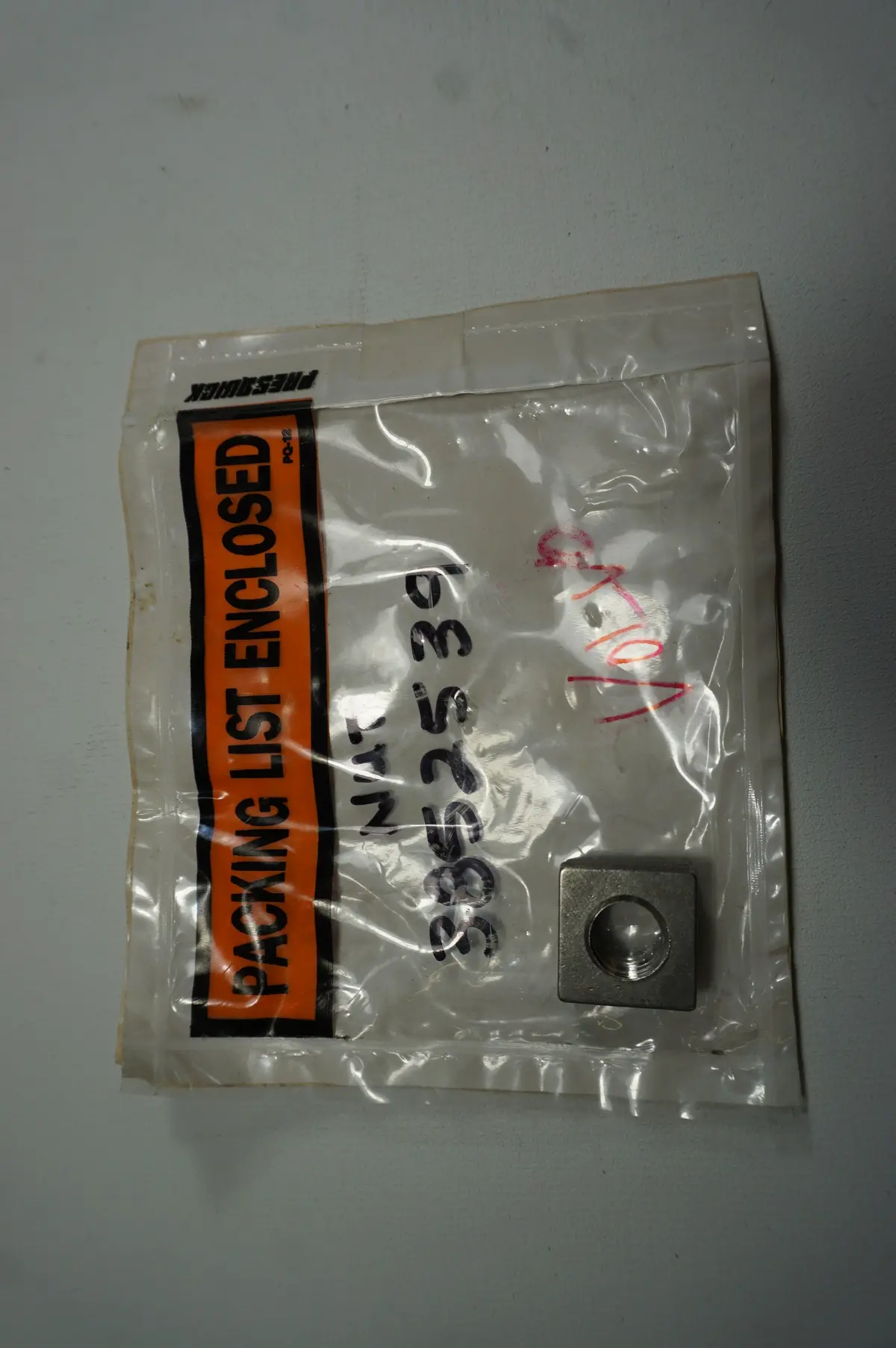 Volvo 3852539 Nut 1