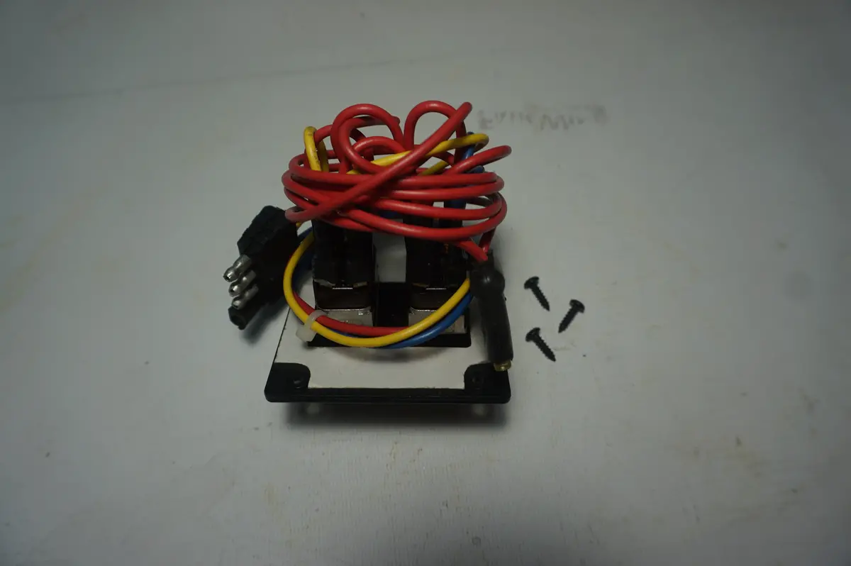Tempo Undefined Trim Switch 1