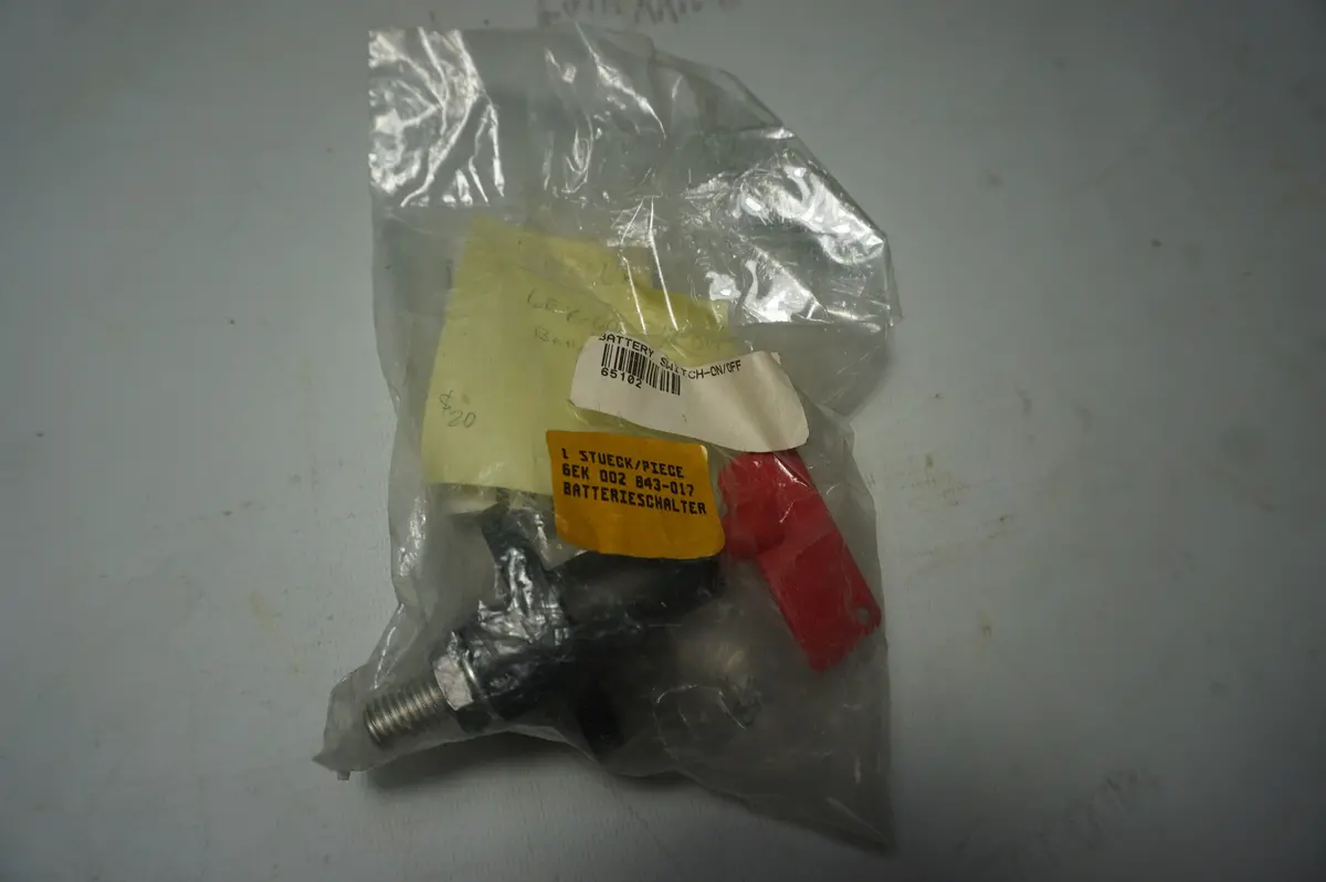 Hella 6Ek-002-843-017 Battery Switch 1