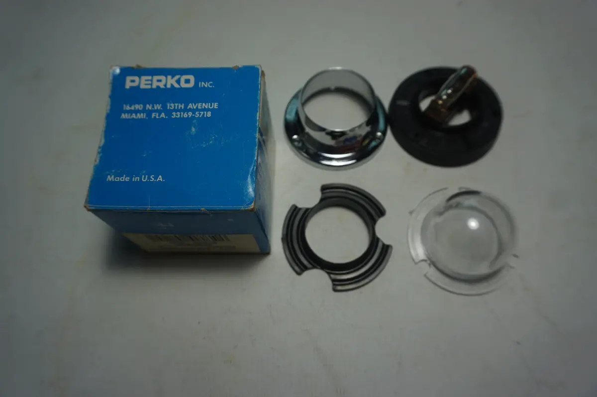 Perko 945-000-Chr Stern Light 1