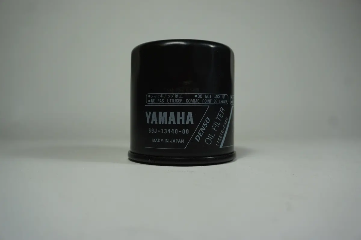 Yamaha 69J-13440-00-00 Oil Filter 1