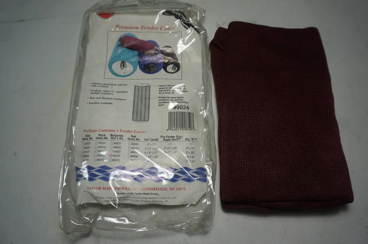 Taylor Made 9024 Fender Cover 1