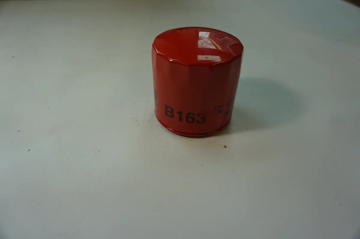 Baldwin B163 Oil Filter 1