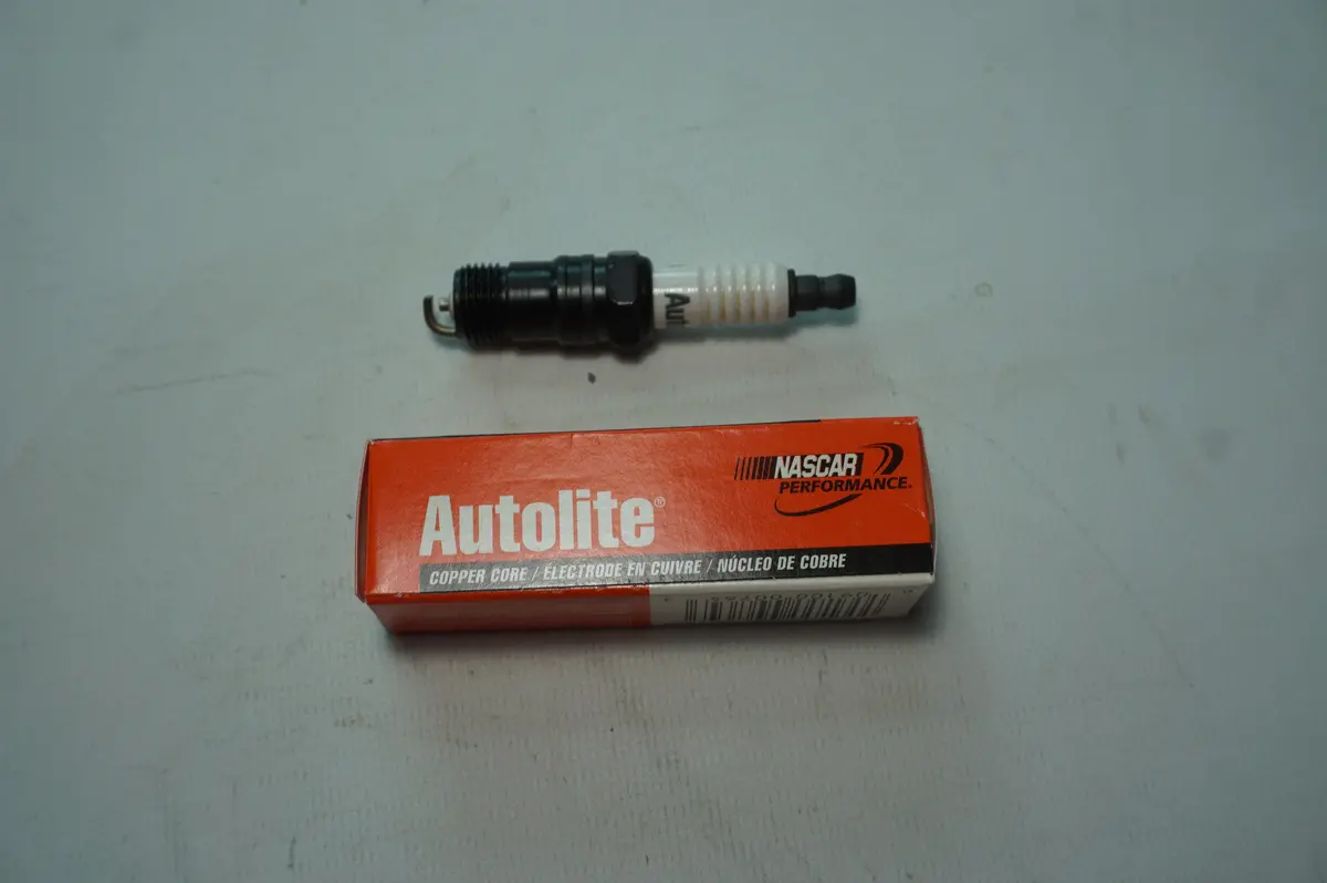 Autolite 764 Spark Plug 1