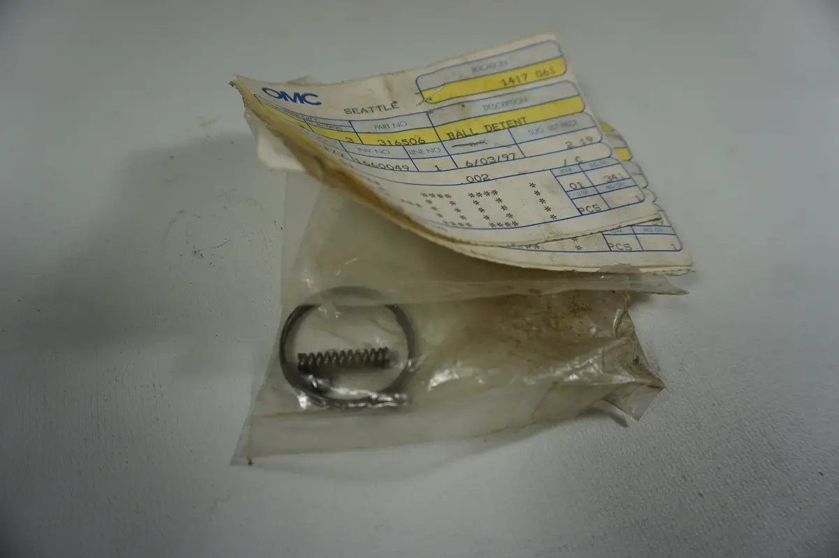 Omc 316506 Ball Detent 1