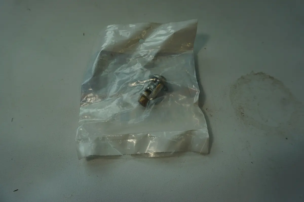 Johnson 5005440 Thermostat 1