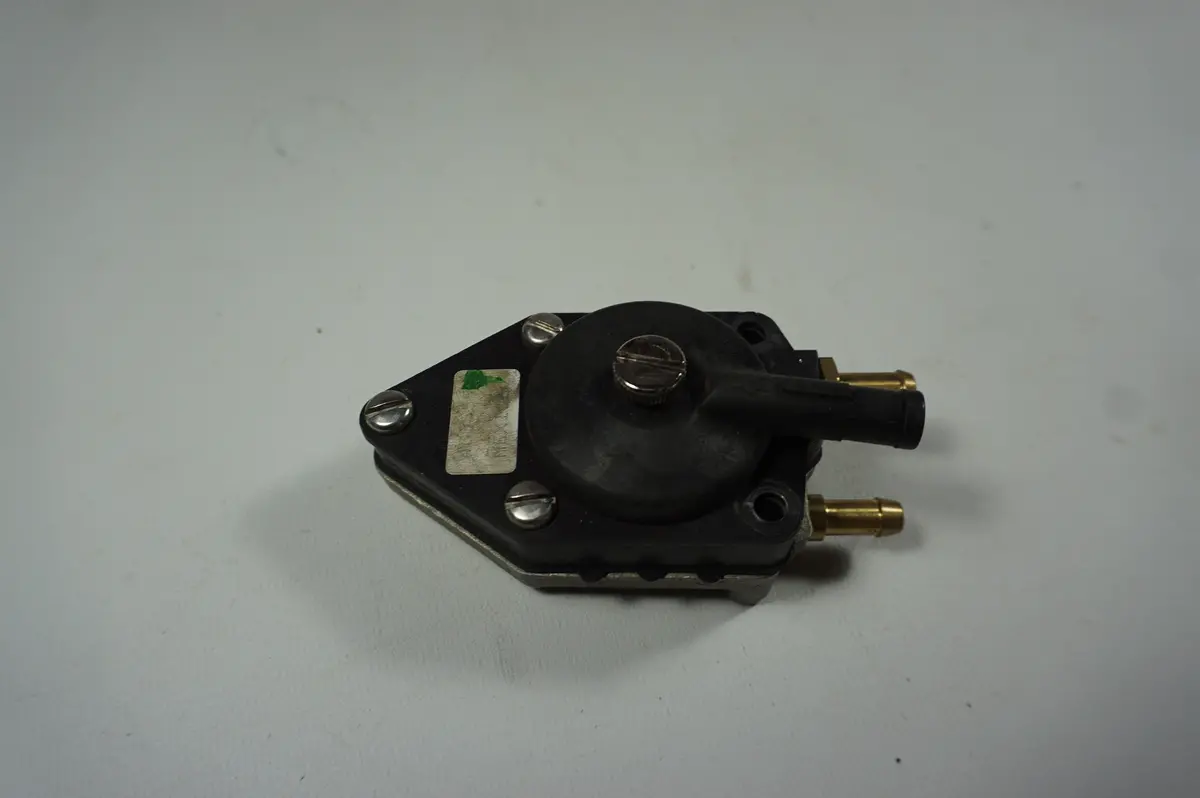 Omc 438559 Fuel Pump 1