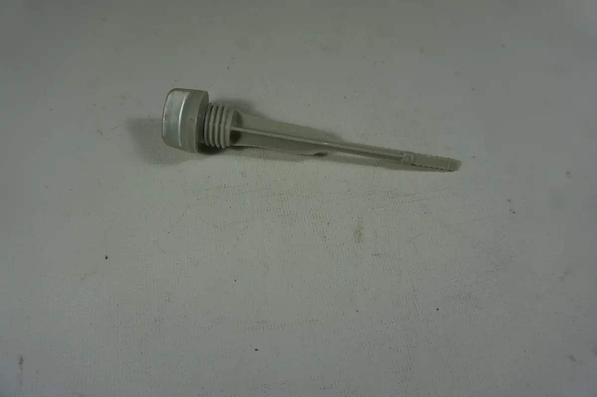 Honda 15650-Kb9-000 Dipstick 1