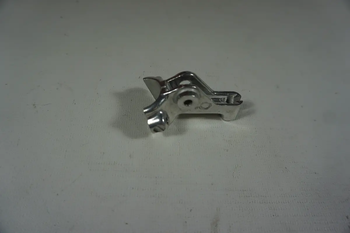 Honda 53171-958-010 Bracket 1
