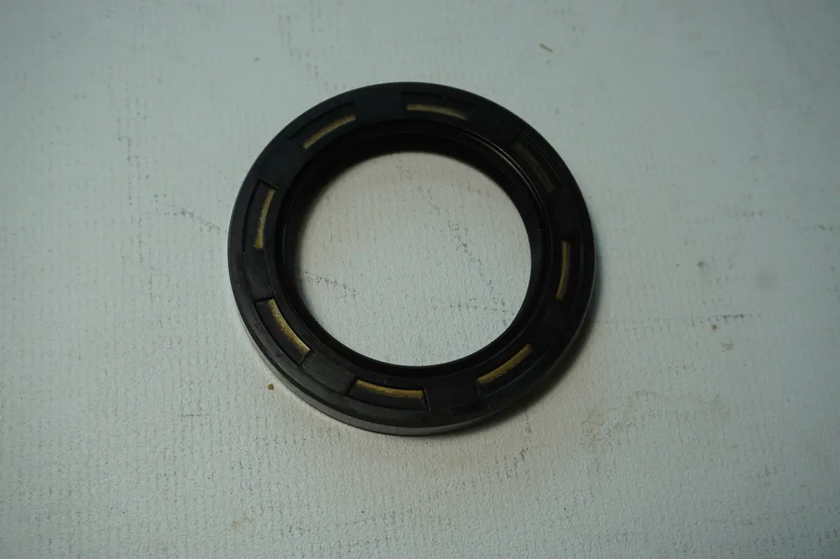 Yamaha 93102-40M36 - Lower Crankshaft Oil Seal - Genuine Oem 1