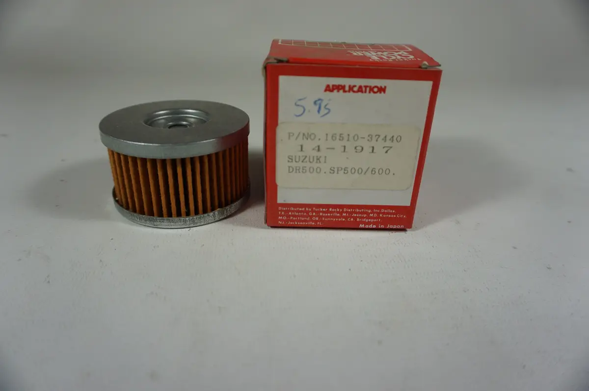 Suzuki 16510-37440 Oil Filter 1