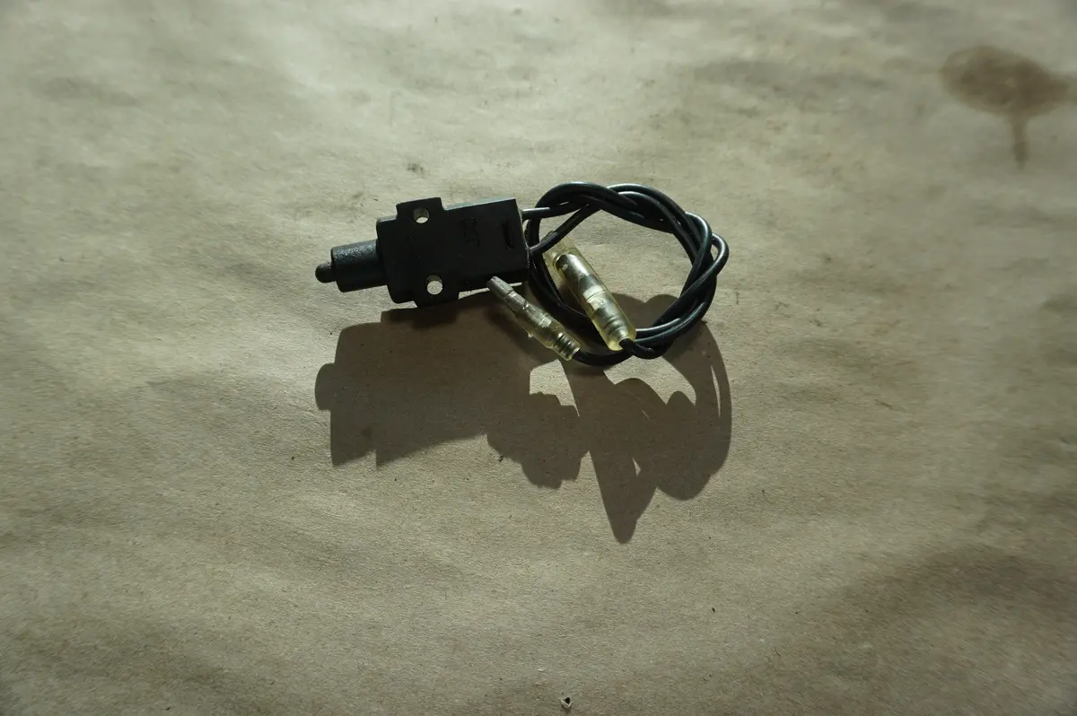 Mercury Marine Quicksilver 87-8142815 Switch (Used Item Please Read Details Below) 1