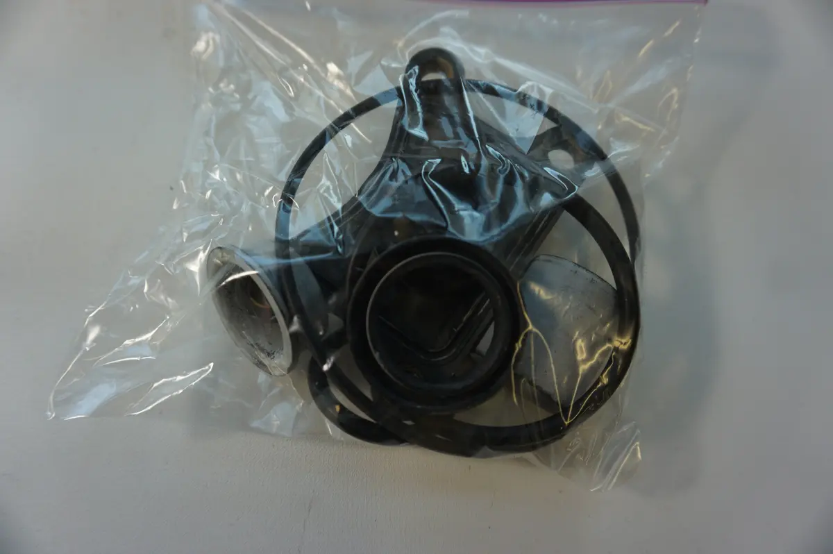 Omc 3850597 Seal 1