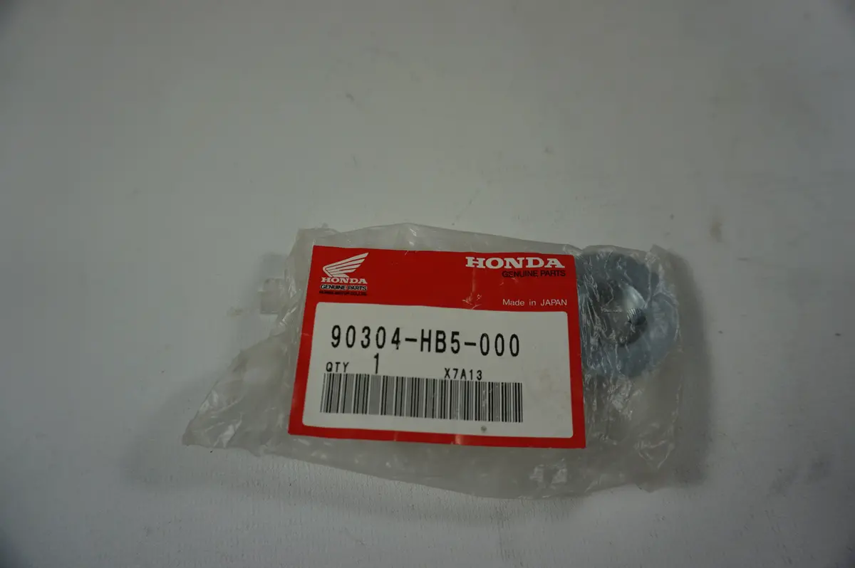 Honda 90304-Hb5-000 Nut, Axle (18 Mm) 1