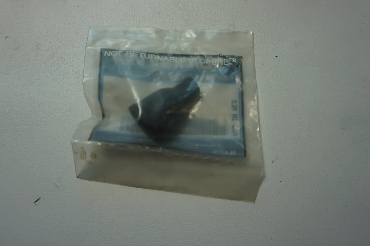 Quicksilver 85-94589 1
