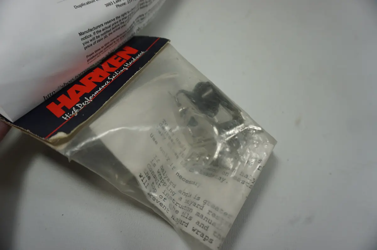 Harken 944 Halyard Rest 1