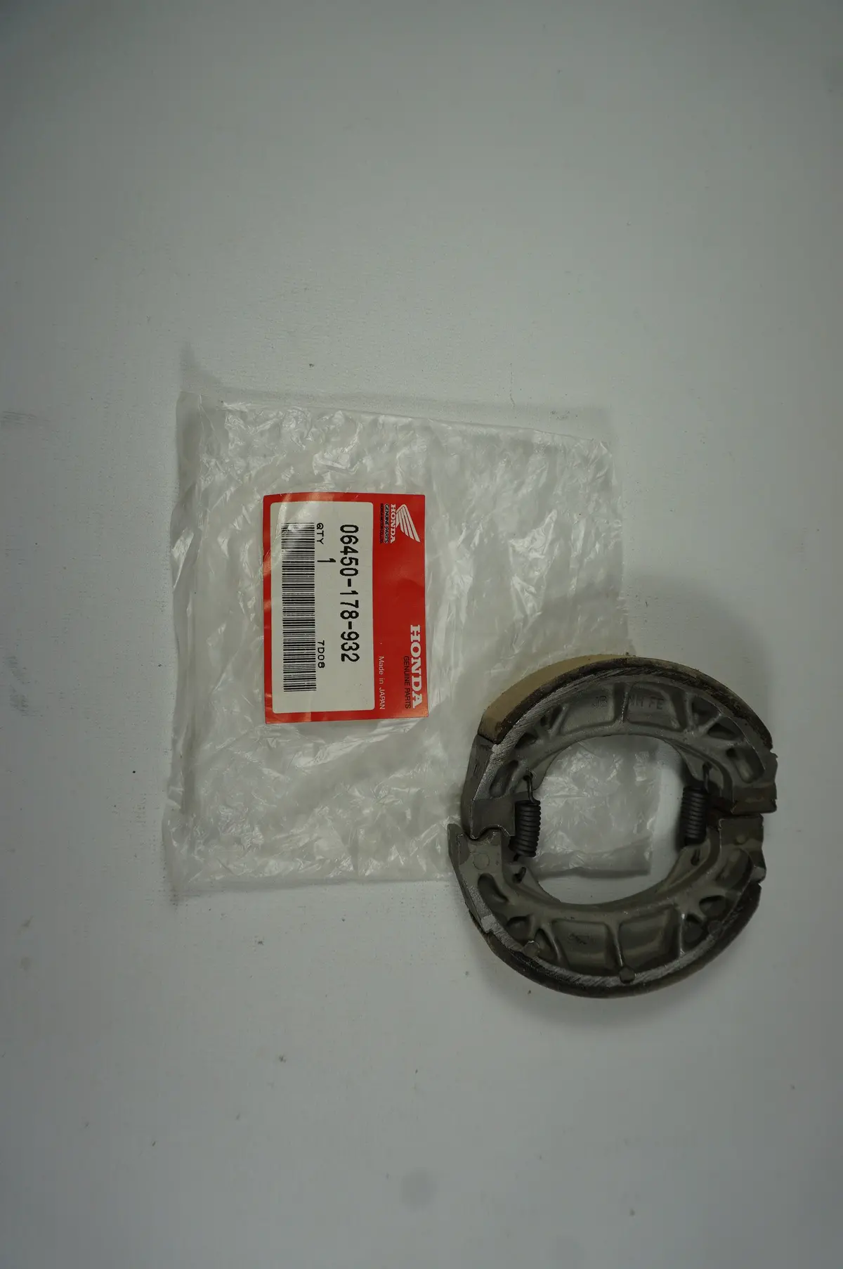Honda 06450-178-932 Brake Shoes 1