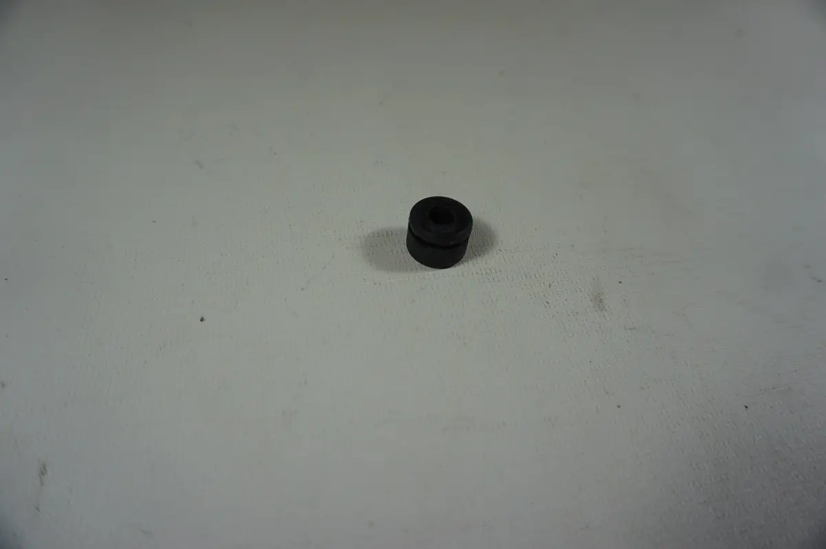 Honda 84905-118-000 Bracket 1
