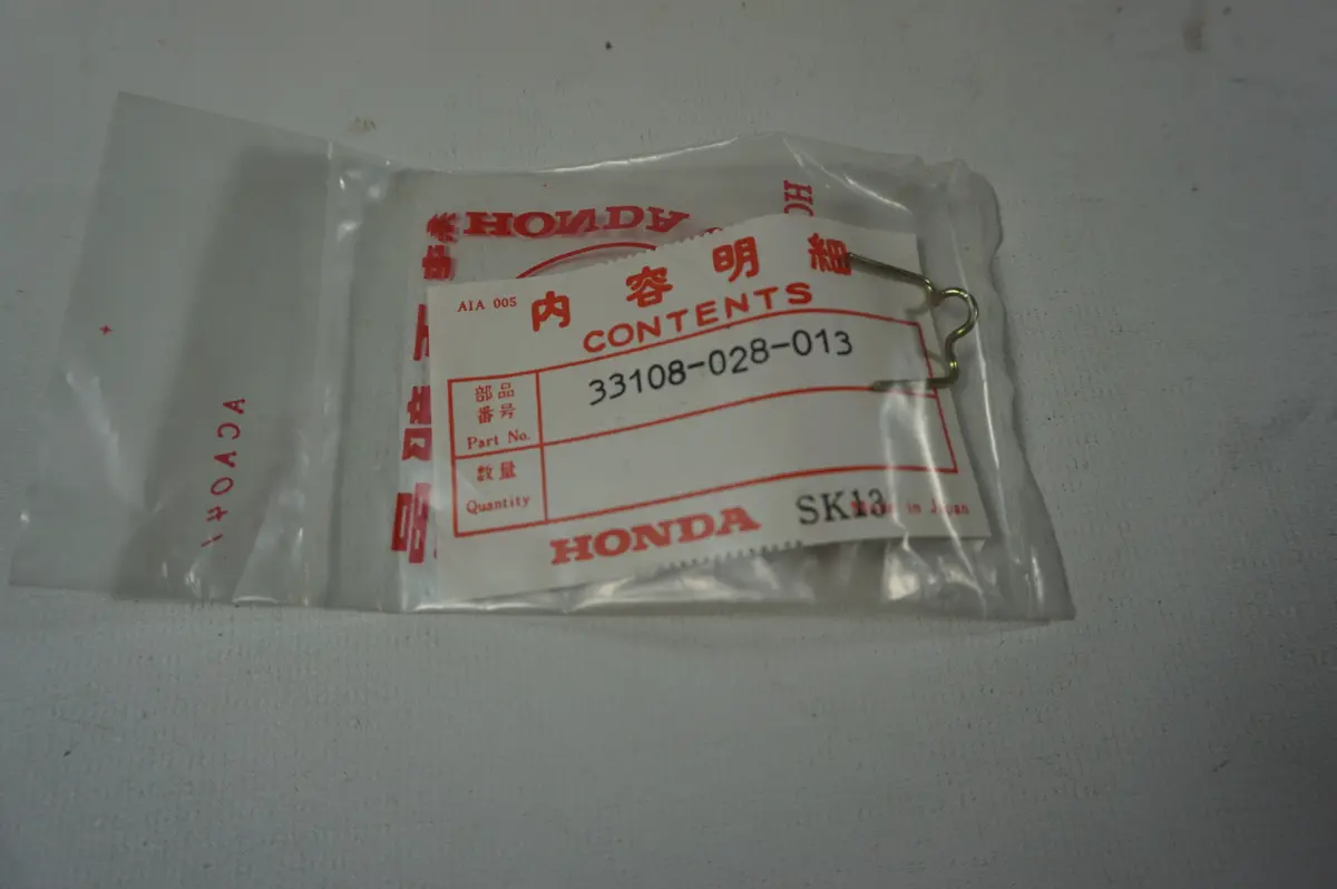 Honda 33108-028-013 Spring Holder 1