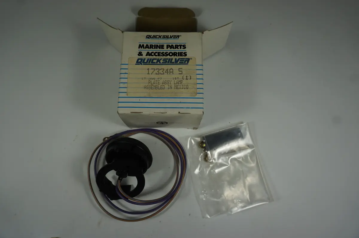 Mercury Marine Quicksilver 17334A5 Lamp Assy 1