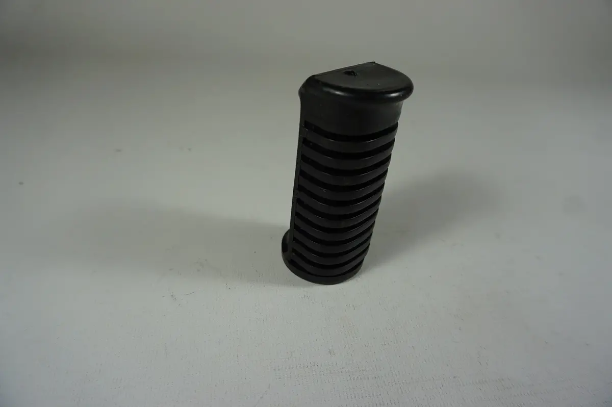 Honda 50661-426-000 Rubber Step 1
