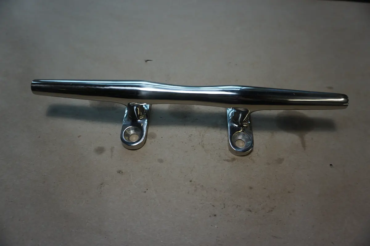 White Cap 6011C Cleat 1