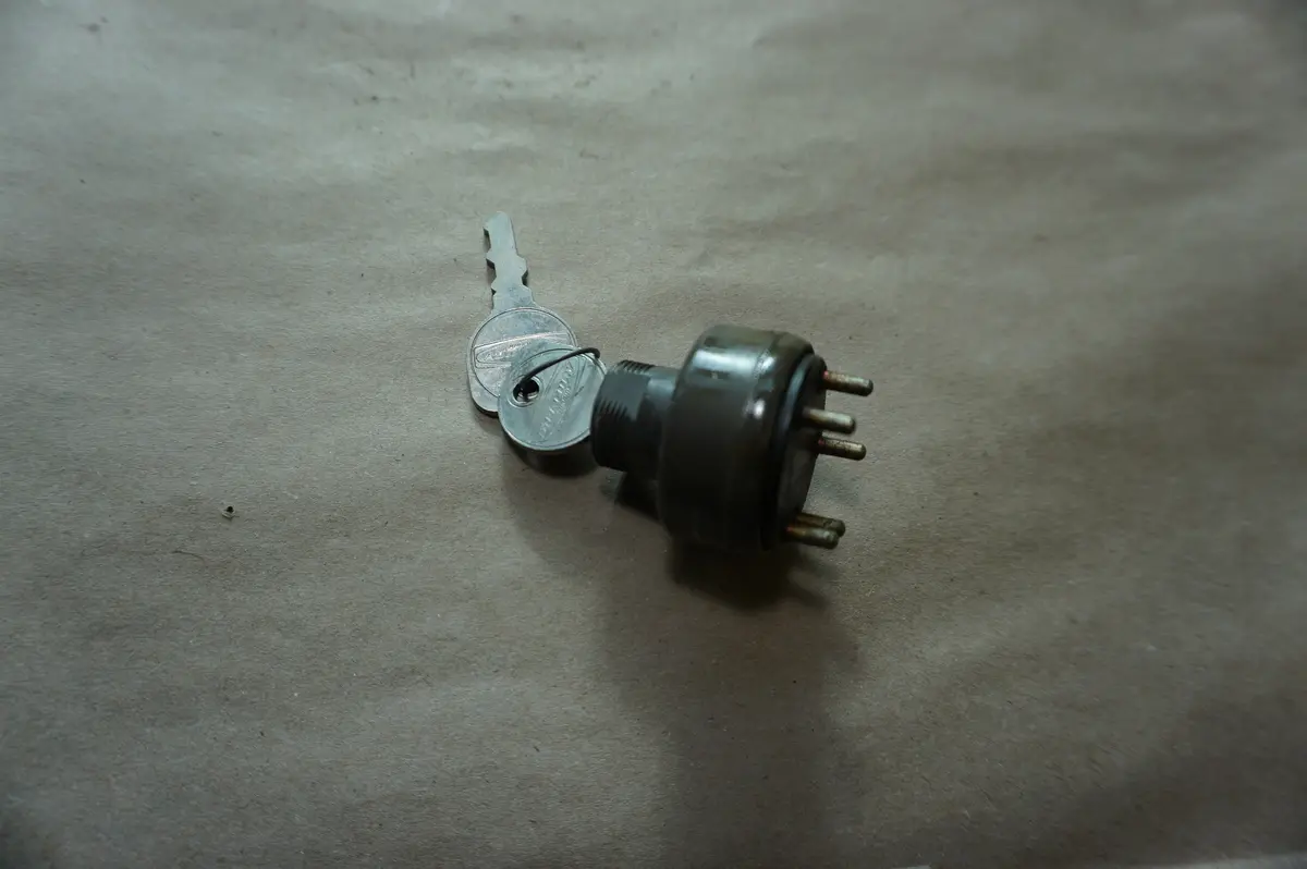 Mercury Marine Quicksilver 52335 Control Key (Used Item Please Read Details Below) 1